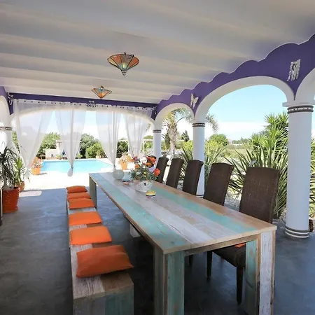 Mariposa Villa
