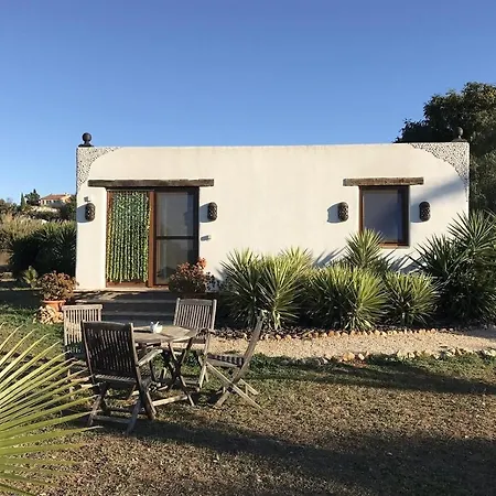 Mariposa Villa *