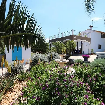Mariposa Villa